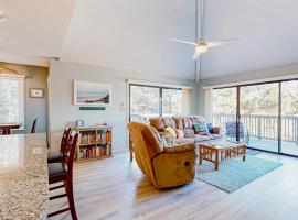 Colony Place 816-E, pet-friendly hotel in Sunset Beach
