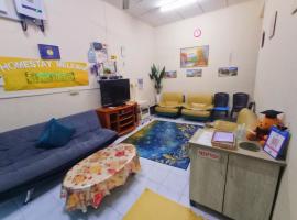 Homestay Melewar, hotel in Parit Raja