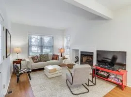 Walk to Lake Michigan - South Haven Condo!