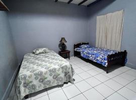 Hotel Pacific Surf with AC Best Room In Tunco Beach, hotel en Tamanique