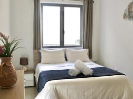 Convenient location Master bedroom, habitación en casa particular en Sliema