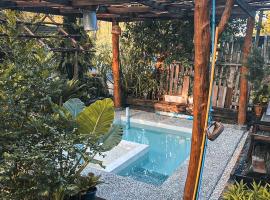 Amarit Onsen Homestay, hotel with parking in Ban Nam Ron (1)
