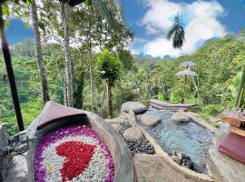 Royal Kemala Villa - Jungle View with Private Pool: Tampaksiring şehrinde bir otel