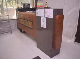 HOTEL DHIRAJ, hotel in Thane