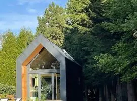 LA MAISON UGOLIN and INÈS