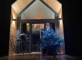 LA MAISON UGOLIN and INÈS