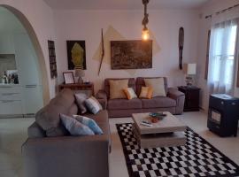 Confortable and Quiet Apartment in St. Julian, appartamento a Tal-Għoqod