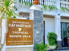 Tropical Riverside Villa Hoi An, holiday rental in Tân Thành (1)
