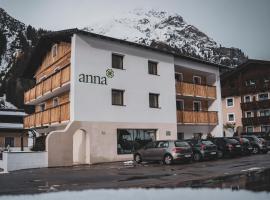 Pension Anna, hótel í Sankt Leonhard im Pitztal