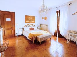 Amy B&B casetta di charme, cheap hotel in Vercelli
