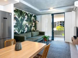 Luxury Coral Point W106 Two Bed, ξενοδοχείο σε Umdloti