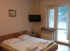 Villa Romano, bed and breakfast en Kielce