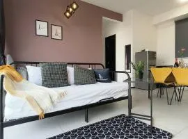 New Urban Suite Majestics 3BR Homestay at Georgetown BY URBAN STAYCATION HENG LOD