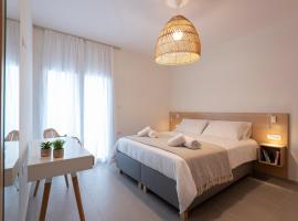 Sea and City Luxurious Apartment