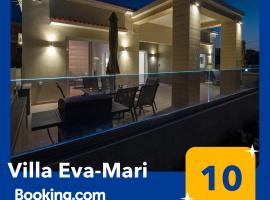 Luxury Villa Eva-Mari with jacuzzi, 50m from the beach, villa in Stalós