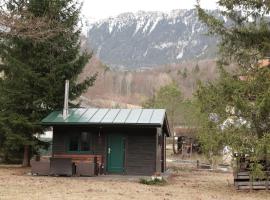 Kleine romantische Hütte in der Semmering-Rax Region, poceni hotel v mestu Neunkirchen