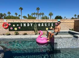 IndyOasis: pool*spa*games*BBQ*4BR2BA. Wlk2Festivls, hotel amb piscina a Indio