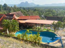 Krabi Villa Phu Khao Private Resort, villa in Klong Muang Beach