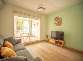 studio cosy - champ fleuri, hotel v destinaci Sainte-Clotilde