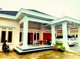 Penginapan Hardsy Homestay Surau Kamba