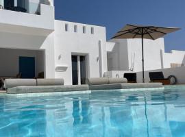 Depis Edem private villas naxos – hotel w mieście Plaka