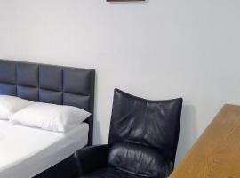 Room in shared apartment, smeštaj u okviru domaćinstva u gradu Fridrihshafen