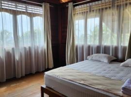 사방에 위치한 호텔 UKCC (Ujung Karang Conference Center)