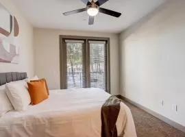 Modern CozySuites on the Town Lake waterfront 13