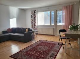 Home Apartment Haukipudas, hotel with parking in Oulu