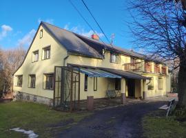 Na Kopci 84, apartamento en Staré Křečany