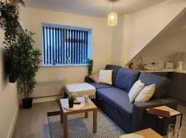 ApartHotel Flat 7 - 10 min to centre by Property Promise
