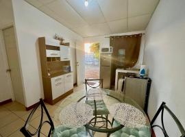 Casa Valle Verde, apartment in Managua