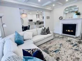 Luxury Oakville Home, Hot Tub, Fireplace, New Home