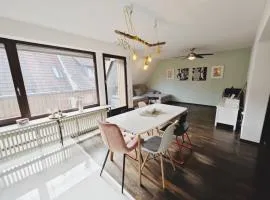 TiCasa Chic - Zentral - Balkon - Parkplatz - SmartTV - Unique - Kernen