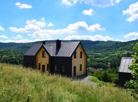 Osada Dzikie Wino, feriegård i Budzów