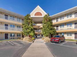 Extended Stay America Suites - St Louis - Westport - East Lackland Rd, ξενοδοχείο σε Maryland Heights