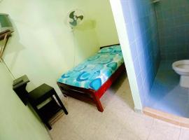 Establecimiento luz y fer, quarto em acomodação popular em San Vicente del CaguÃ¡n