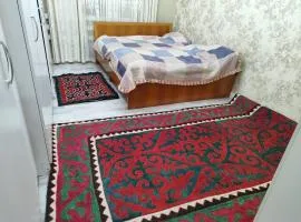 Azis Guest House, Hostel