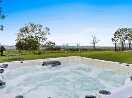 Heavenly Hideaway at Lovedale with Private Pool and Spa