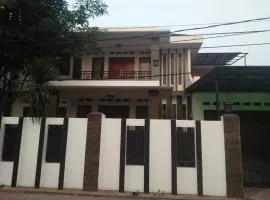 Cozy house in Pekayon, Bekasi