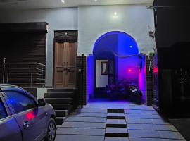 ๋น์นด๋ค๋ฅด์ ์์นํ ํธํ
STAR ROOMS