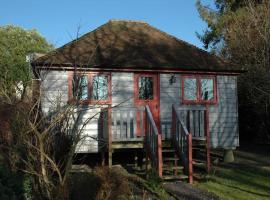 The Granary at Palm Tree House in S.E. Kent, apartment in Lyminge