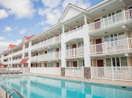 Desert Sand Resort，阿瓦隆的附設泳池的飯店
