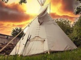 TeePee OPPIDUM Praha-MotoFamily, luxury tent in Lhota