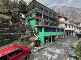 Private room in Samej, hotel with parking in Sarāhan