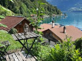 Bijou Loft - Charming Loft on Lake Thun near Interlaken, hotel i Merligen