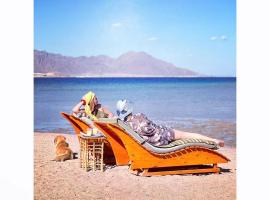Live the bedouinlife, campground in Nuweiba