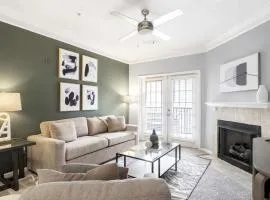 Landing Modern Apartment with Amazing Amenities (ID8267X63)