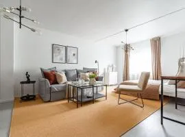 Cheap stay on hip Södermalm - construction work