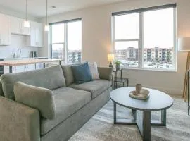 Landing Modern Apartment with Amazing Amenities (ID7158X72)